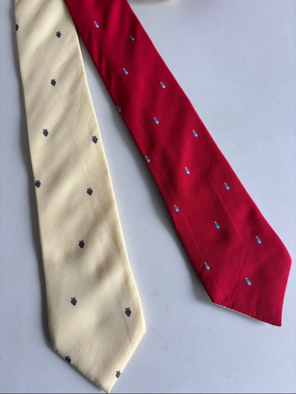 2 Lanvin Cream and Red Silk Neat Motif Ties